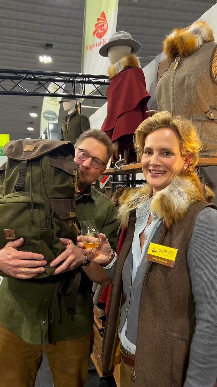 Tag 3 auf der Messe Jagd & Hund in Dortmund!! Ein kleiner Einblick in die vielen Dinge, die hier auf Euch warten. Kommt uns gerne besuchen, Eure Waldkäuze 🦉#waldkauzloden #jagdundhund#loden#outdoor