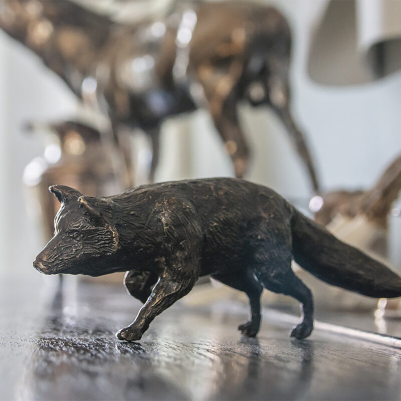 Bronzeskulptur "Mausender Fuchs"