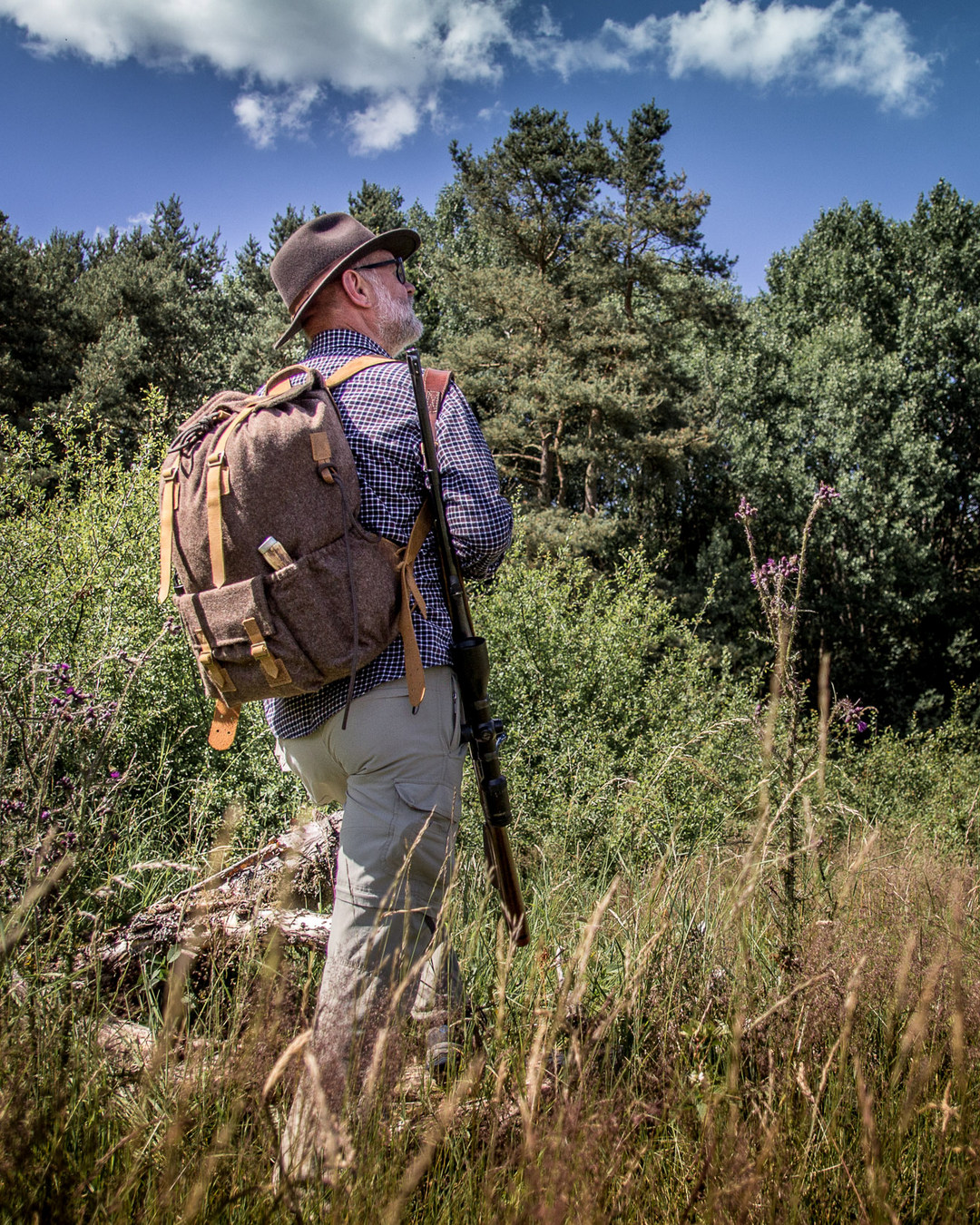 Der WALDKAUZ Lodenrucksack "Capreolus" bietet 22 Liter clever genutzten Stauraum und bleibt dabei angenehm schlank im Aufbau. Alles Wichtige findet seinen Platz, ist sicher verstaut und jederzeit griffbereit.  #Jagd #waidwerk #jagdrevier #Jagdausrüstung #Hunting
